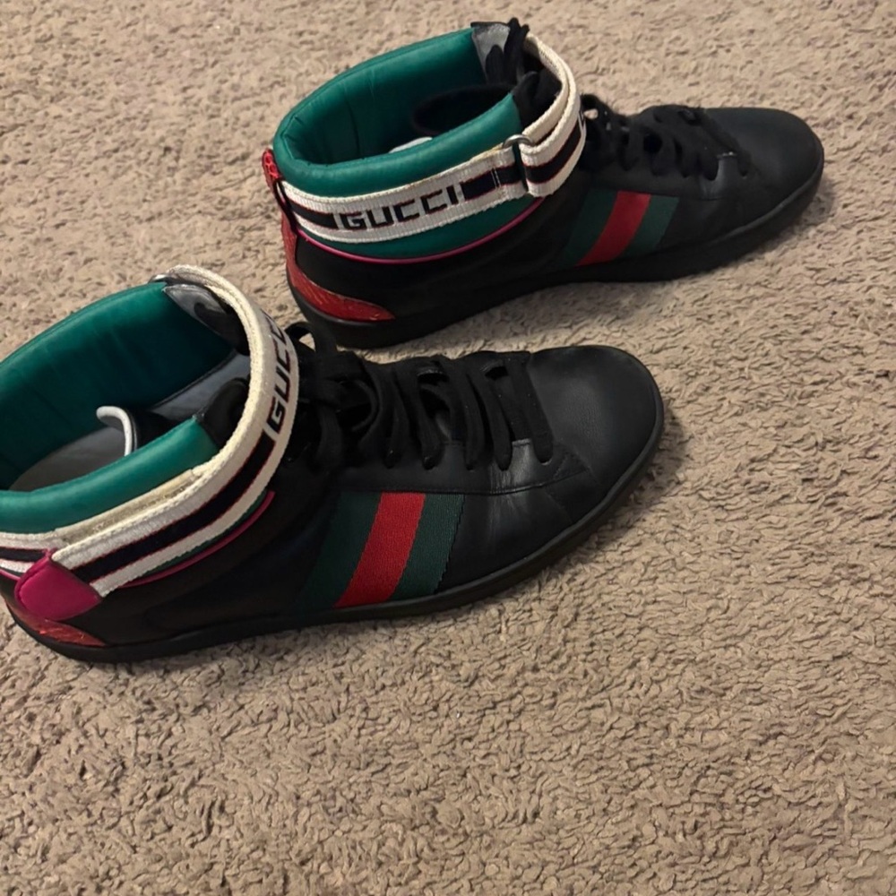 Gucci Black High-Top Sneakers with Red and Green Stripes